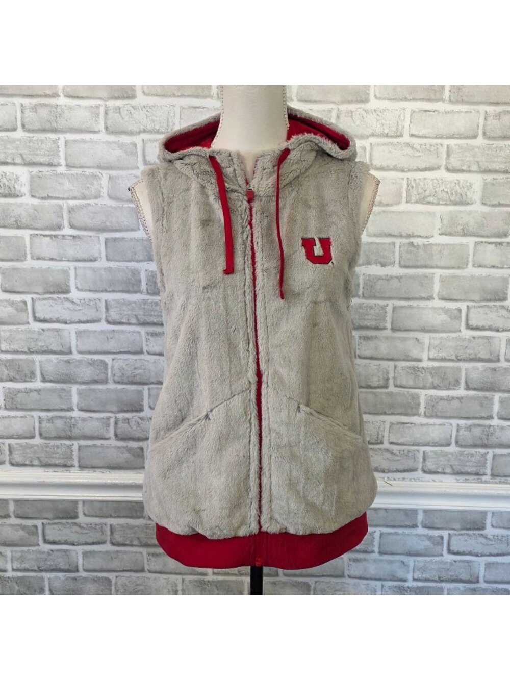 Antigua Utah Utes Soft Womens S Gray Red Fleece Vest Hood Embroidered Logo